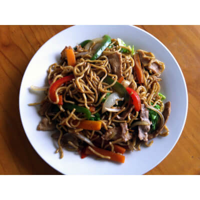 Якисоба с курицей