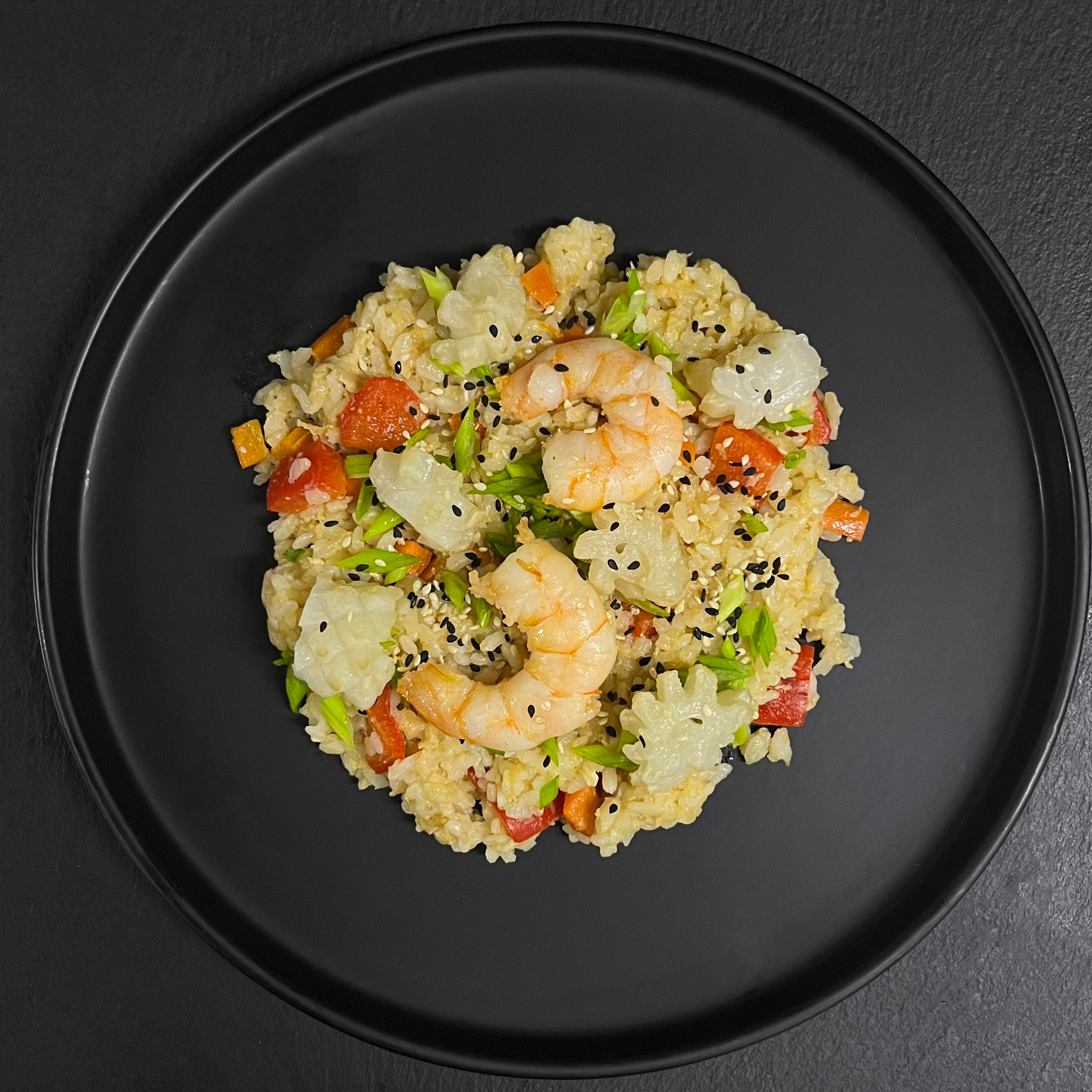 Тяхан с креветками и кальмаром