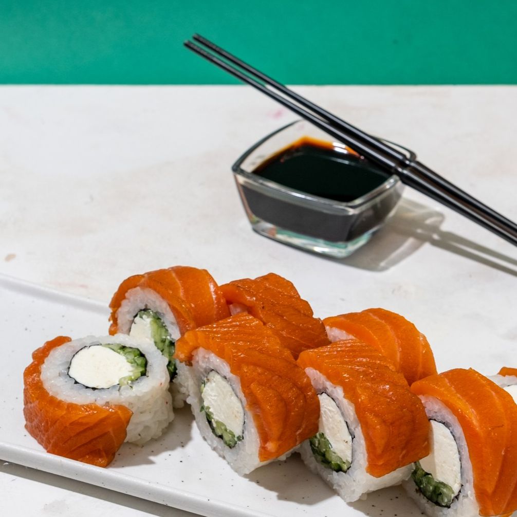 Филадельфия с лососем х/к