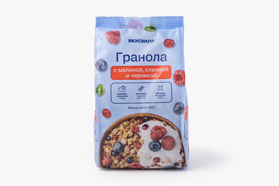 Гранола с малиной, клюквой и черникой