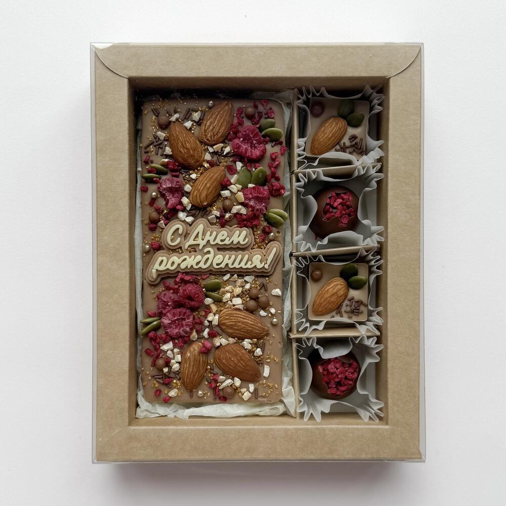 Набор с молочной плиткой "С днём рождения"