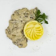 Бефстроганов с картофельным пюре