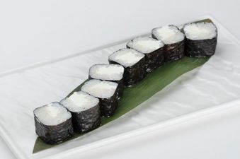 Маки с сыром