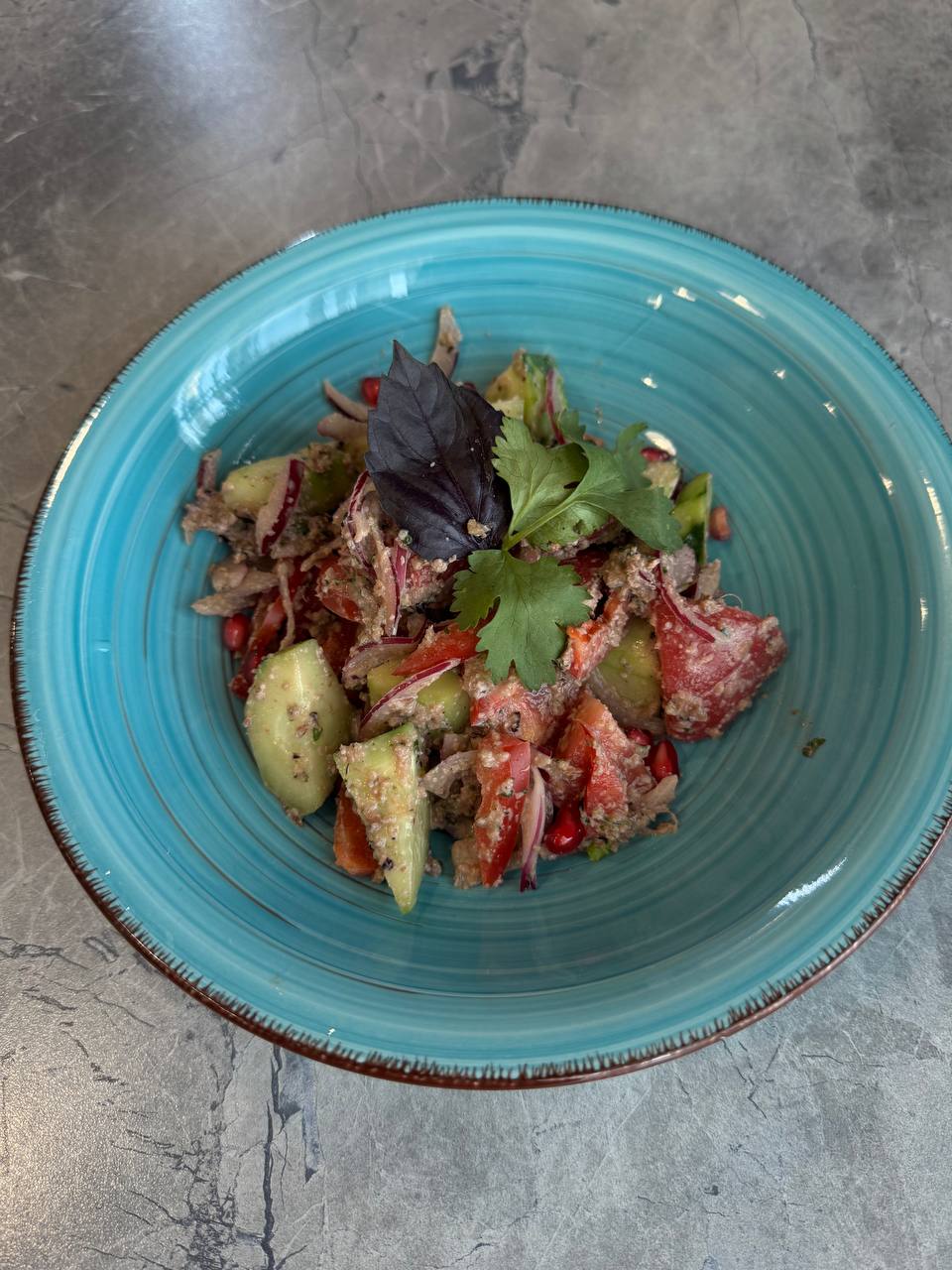 Овощной салат по-грузински