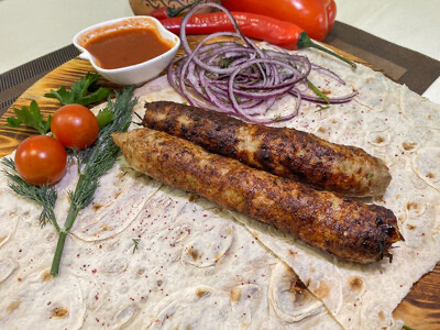 Люля-кебаб с говядиной и свининой