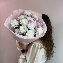 Хризантема с гипсофилой