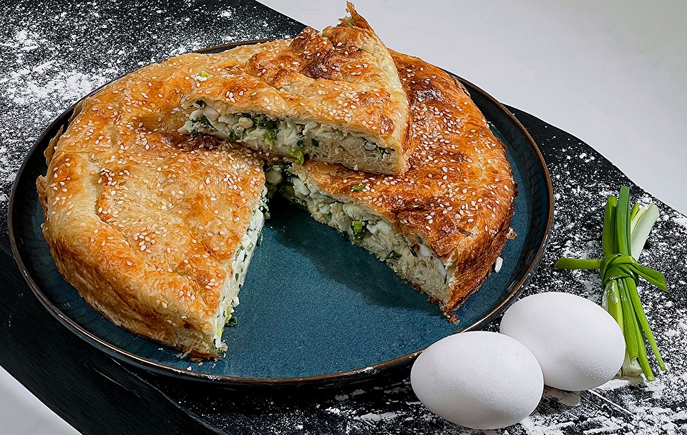 Пирог с яйцом + лук