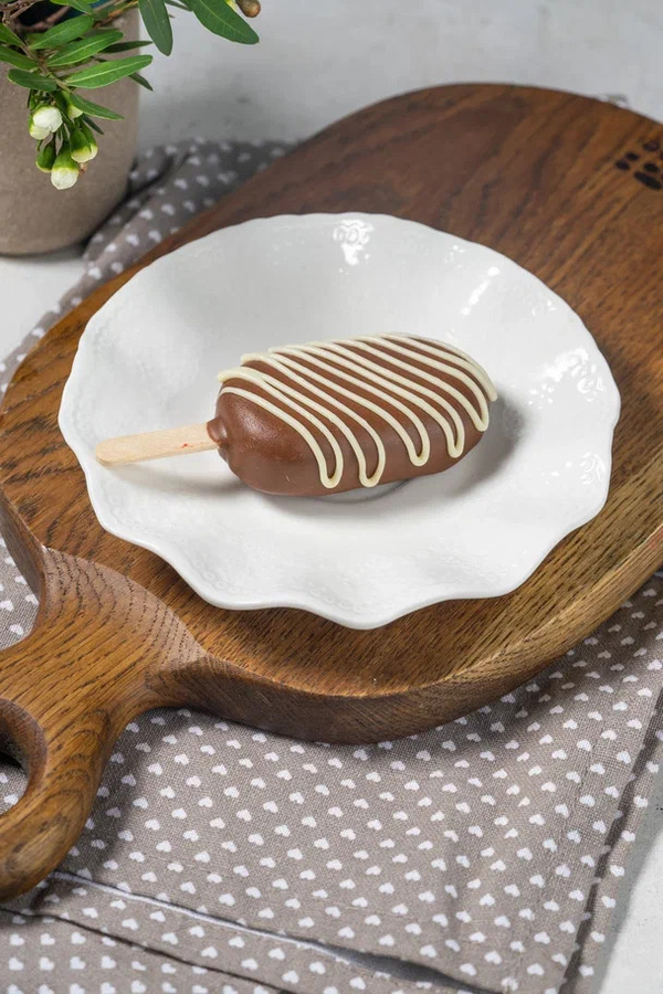 Пирожное Эскимо Красный бархат