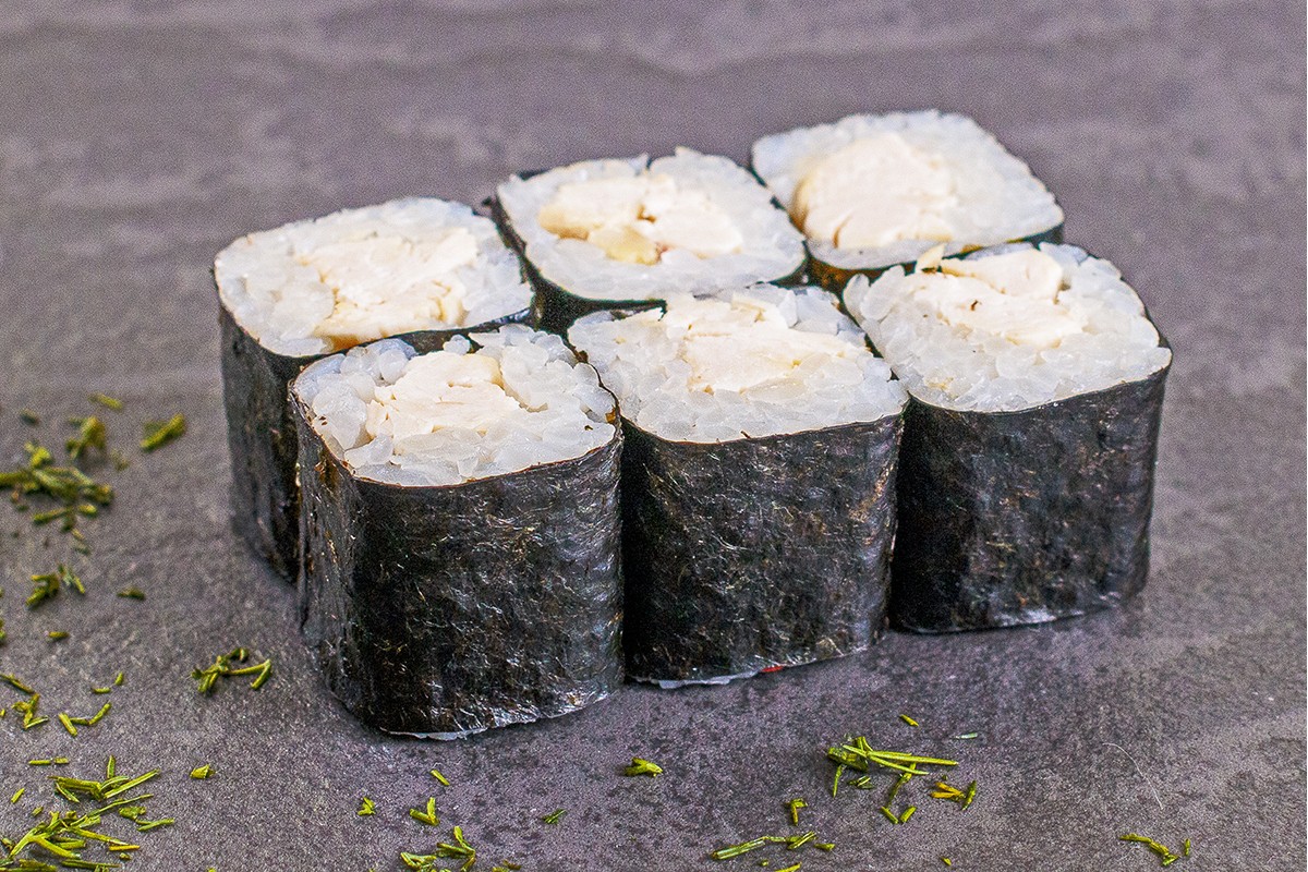 Традиционный ролл с курицей