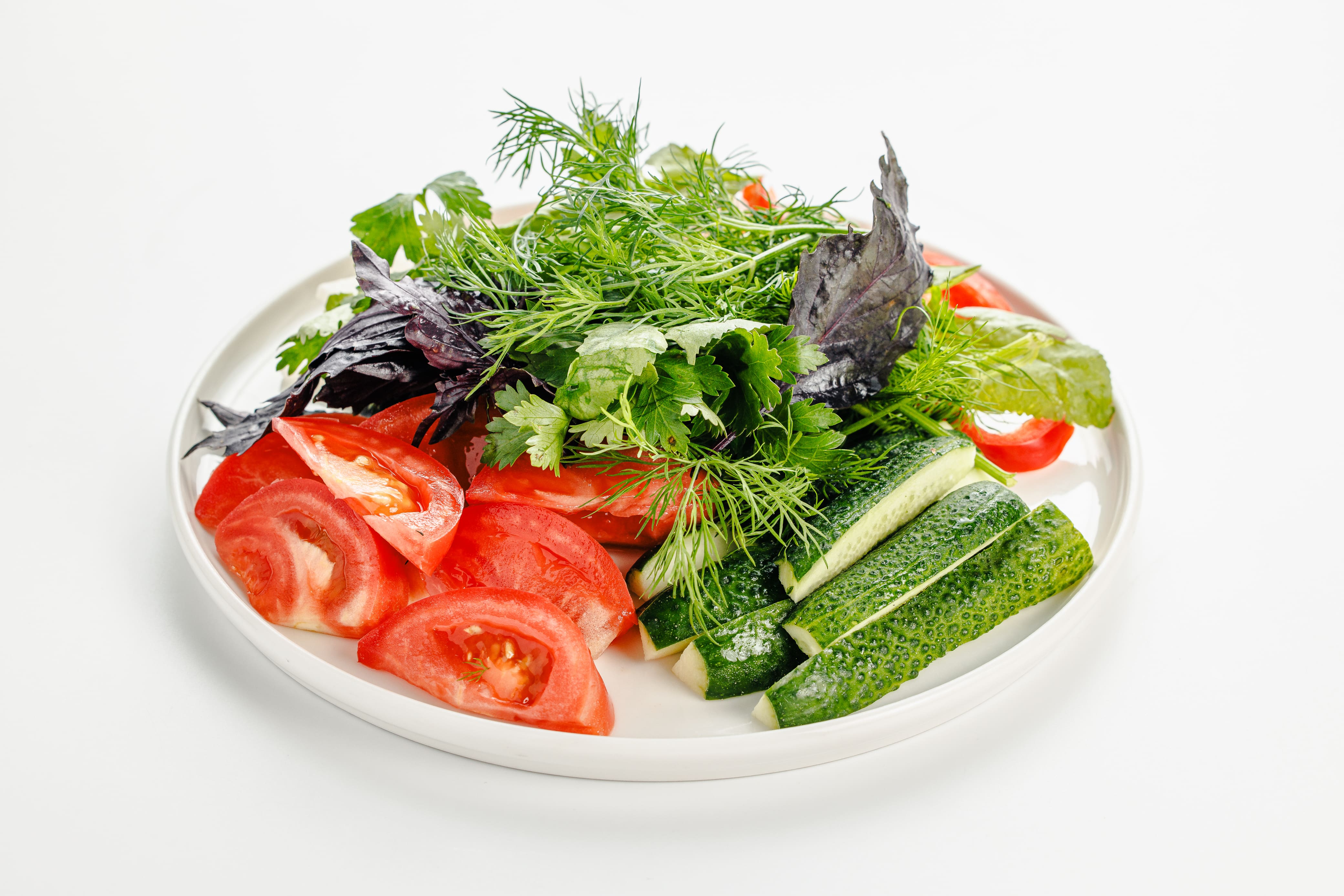 Ассорти из свежих овощей