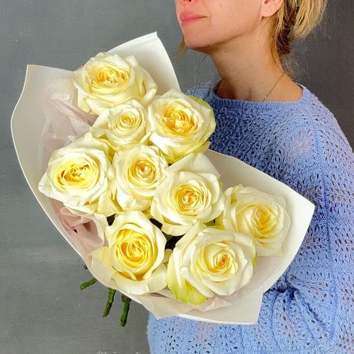 Пионовидные розы 9 шт 