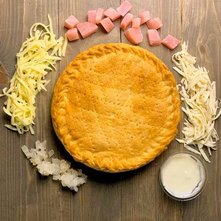 Пирог с курицей и сыром 1200гр.