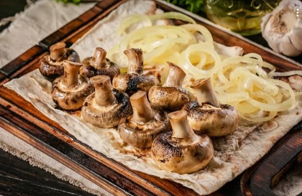 ШАШЛЫК ИЗ ШАМПИНЬОНОВ