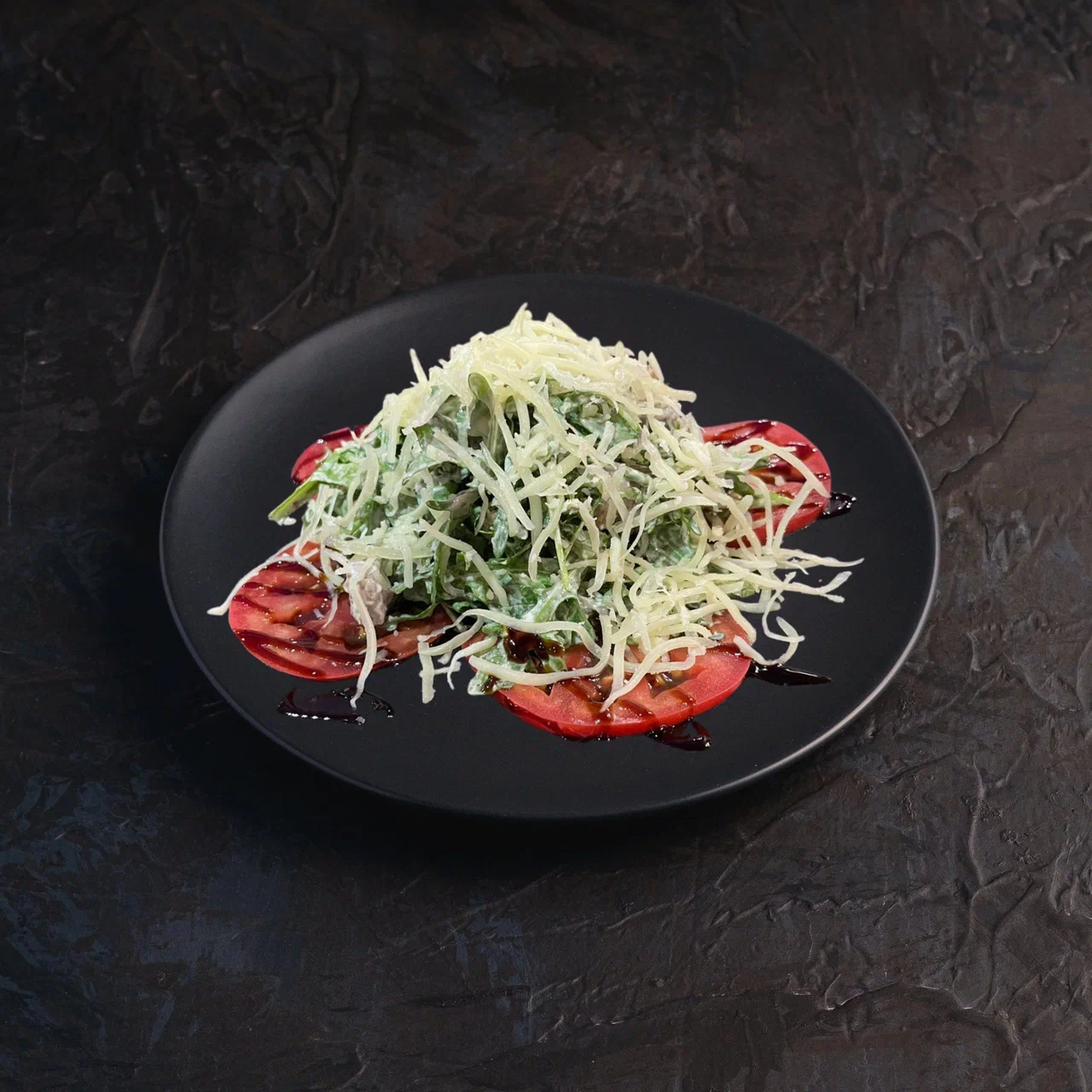 Салат с языком и руколой