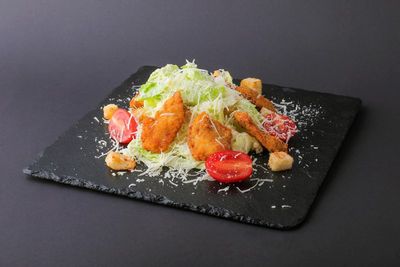 Цезарь с курицей