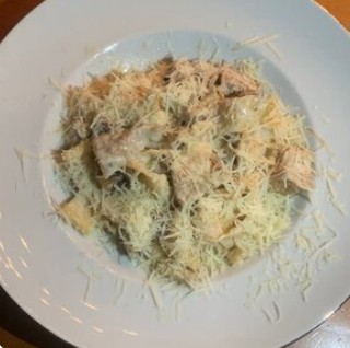 Феттуччине с курицей и грибами