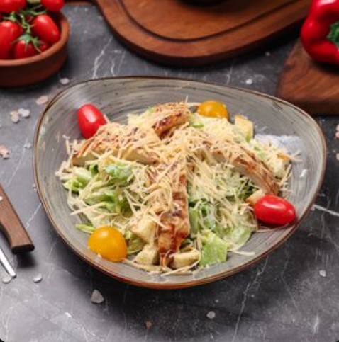 Цезарь с курицей
