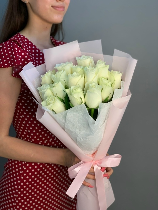 15 белых роз Кения