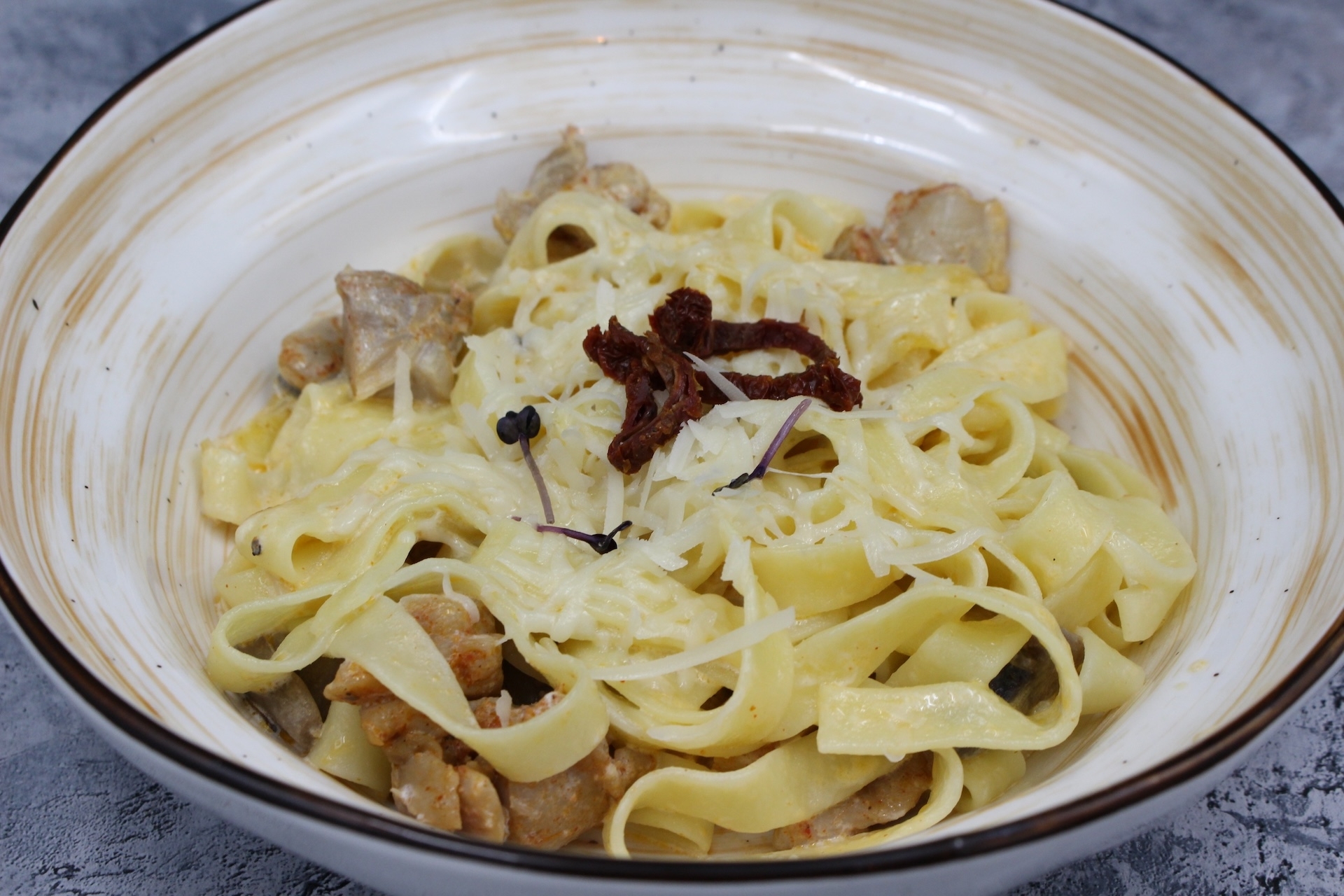 Паста с Курицей и Грибами
