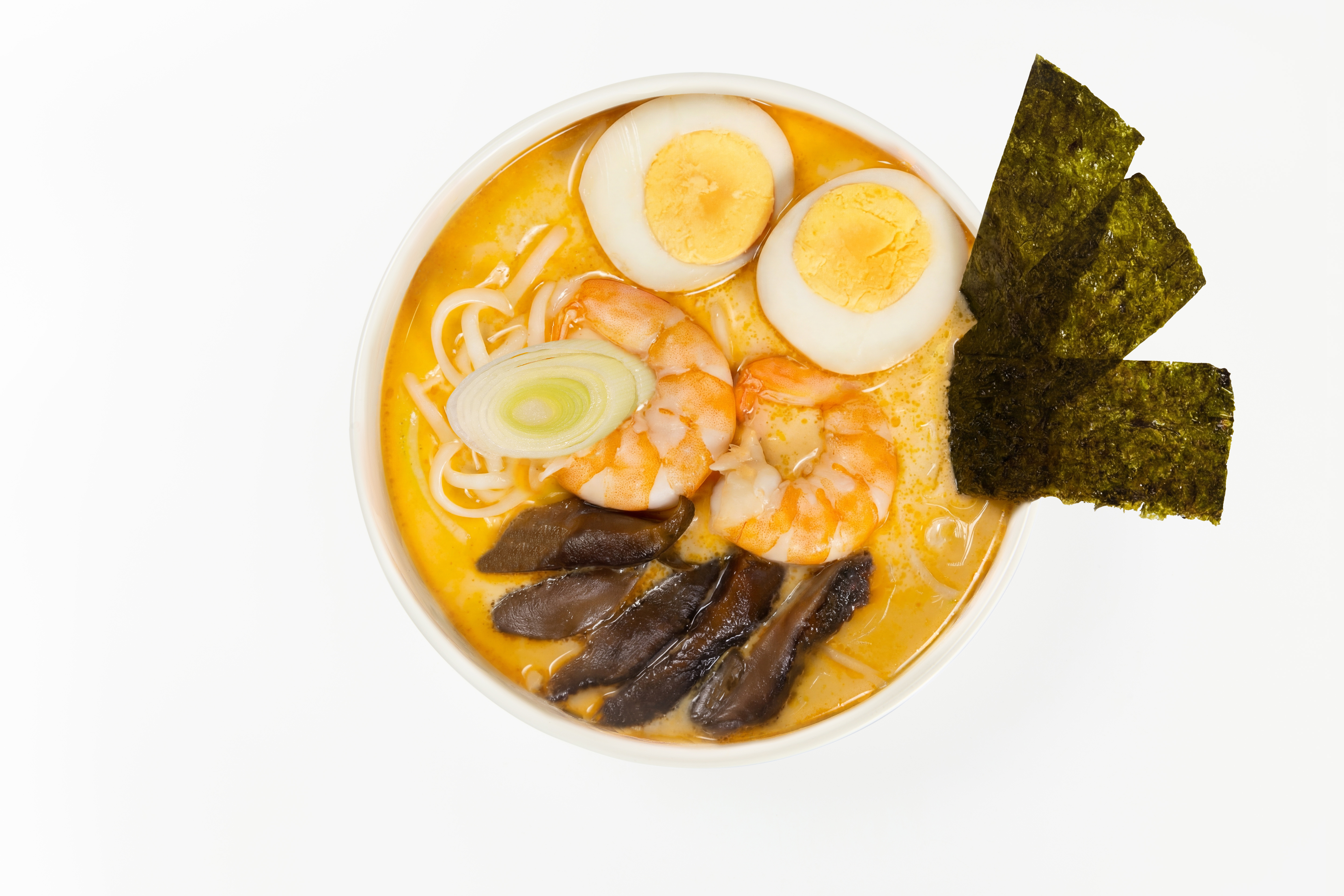 Сливочно-сырный рамен с креветками