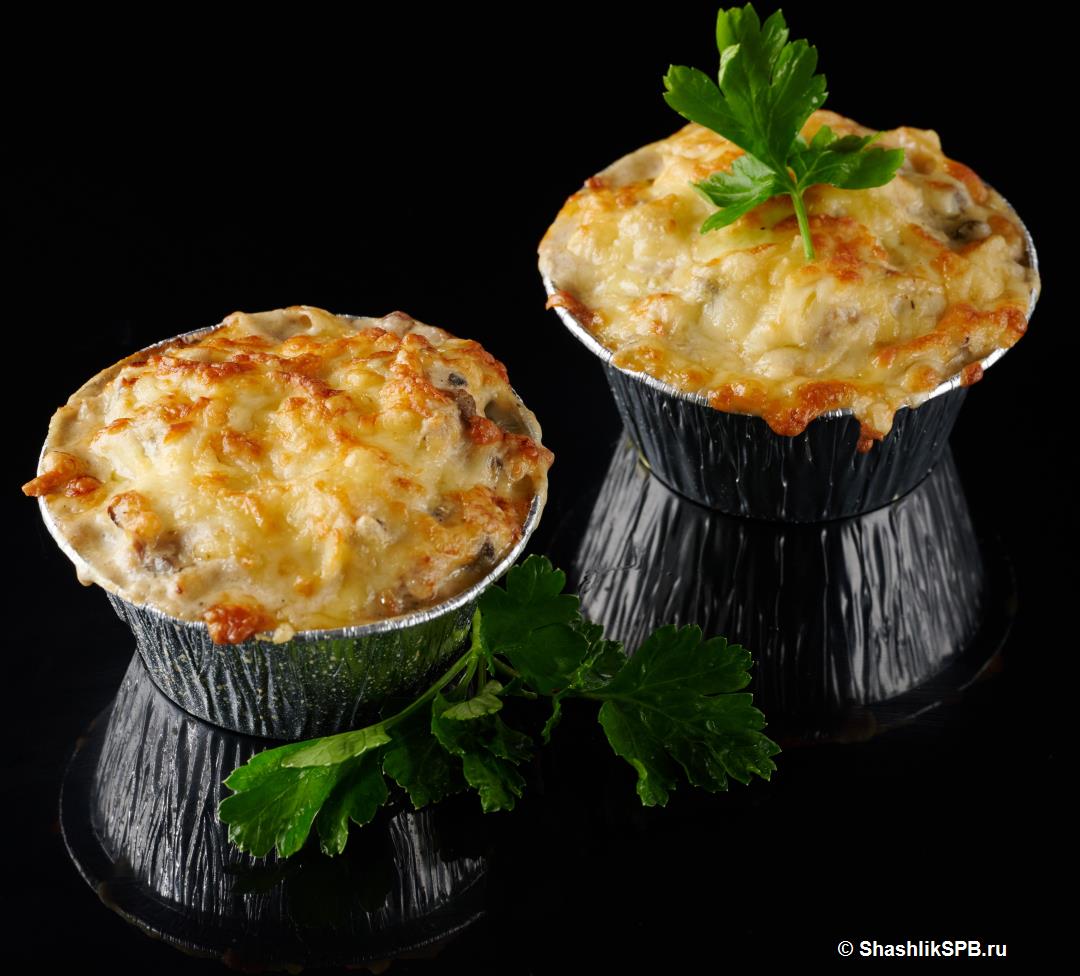 Жюльен с курицей и грибами