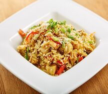 Курица с овощами и рисом 300г