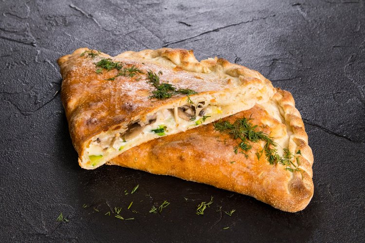 Кальцоне с цукини 28см