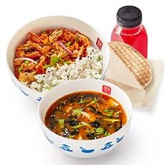 Обед с рисом на пару и курицей в кисло-сладком соусе