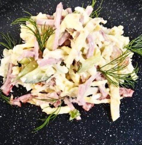 Салат блинный