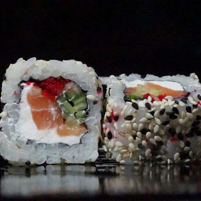 Лосось в кунжуте 8 шт, 270 гр.