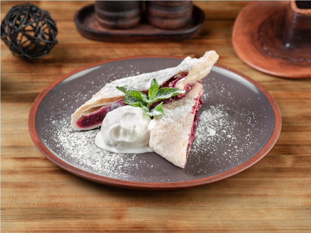 Вишн. Штрудель Мариелла с морож. 1к.