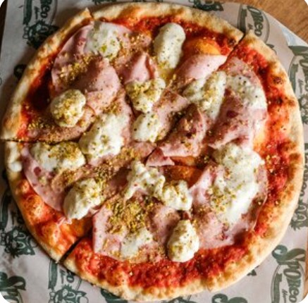 Пицца с мортаделлой и страчателлой 28см