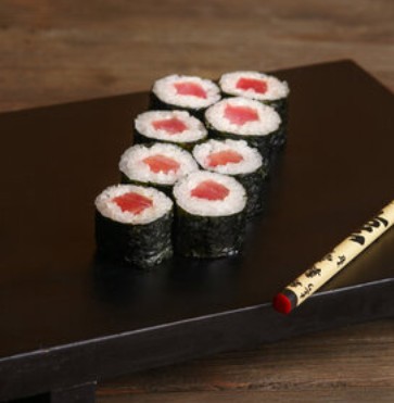 Маки с тунцом