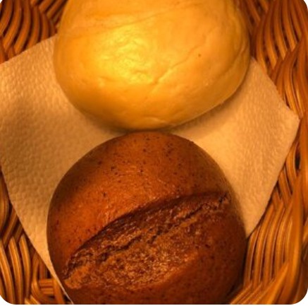 Булочка белая, ржаная