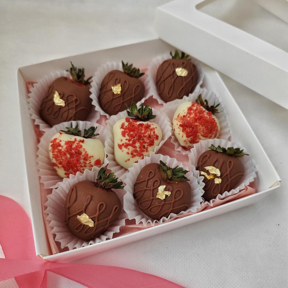 Набор из 9 клубник в шоколаде, арт 9-61-1