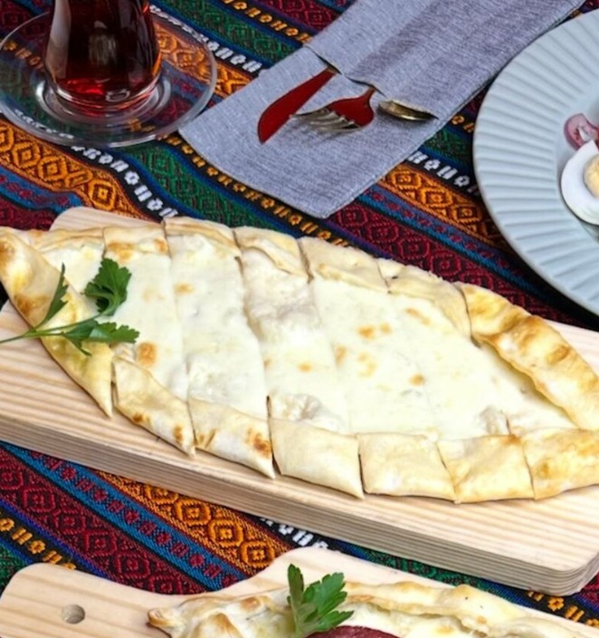 Пиде с сыром