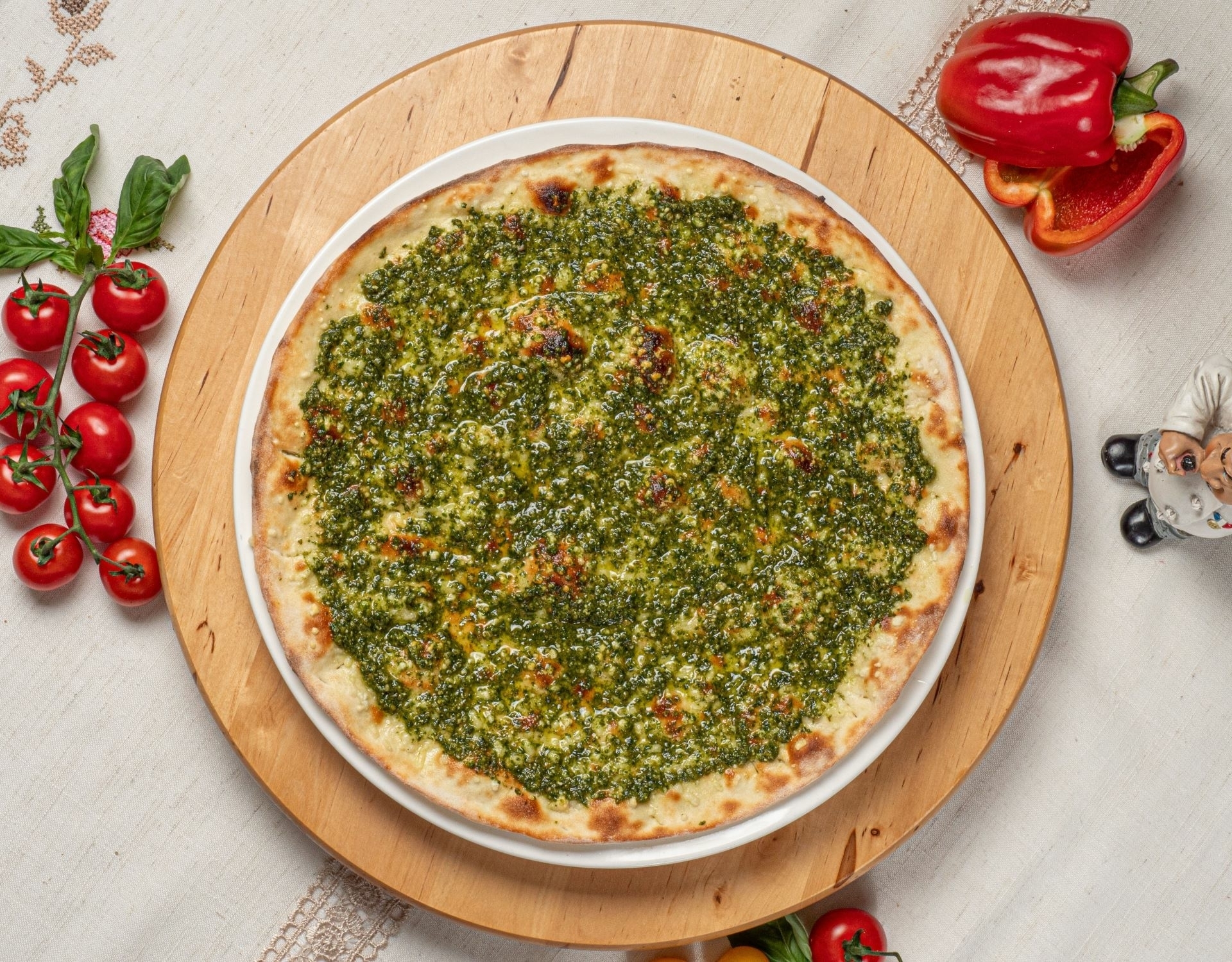 Фокачча с локальным песто