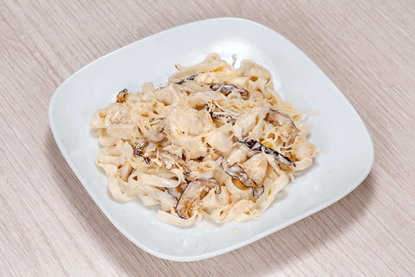 Лапша Удон с цыпленком и шамп.сливочн с