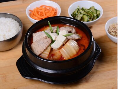 Кимчи тиге с говядиной