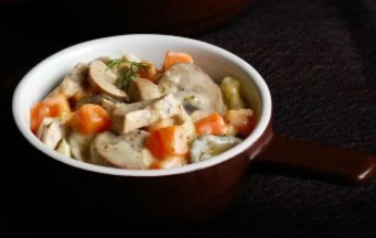 Свинина с томатами сливками луком
