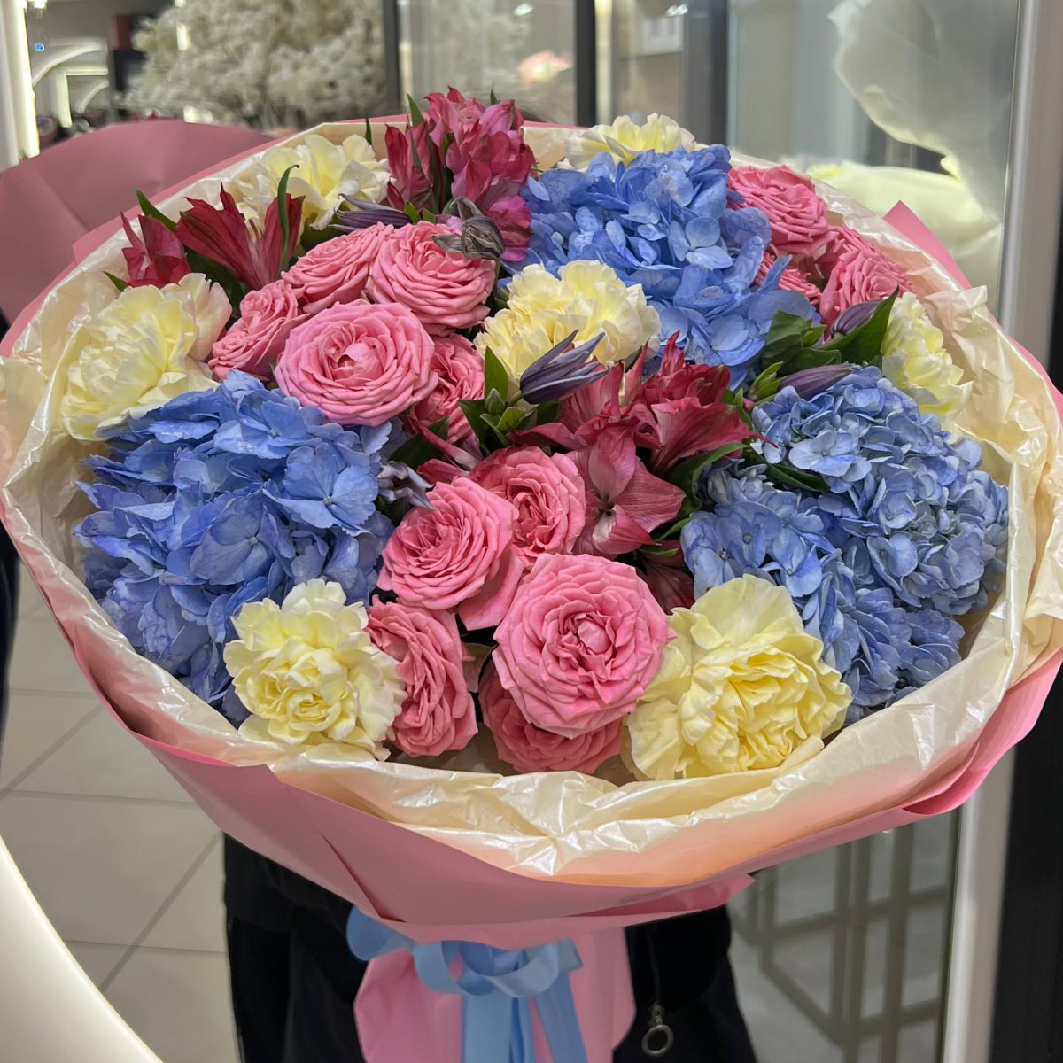 Авторский букет (предзаказ) 17