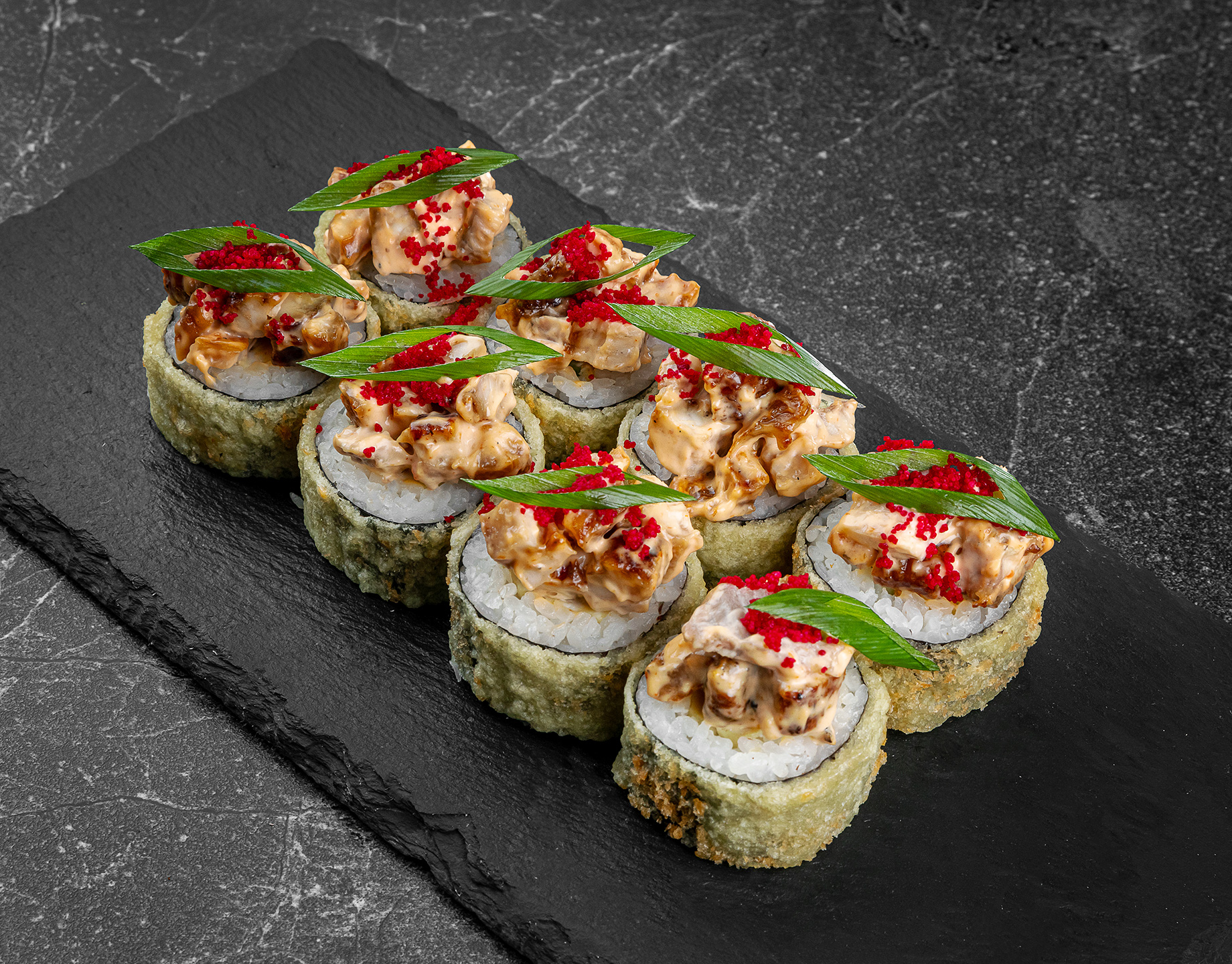 Темпурный ролл с угрем и тамаго