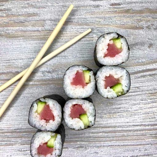 Классический с тунцом и огурцом 6шт.