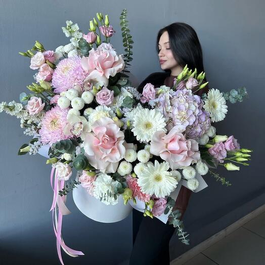 Огромный короб французские розы эустома герберы