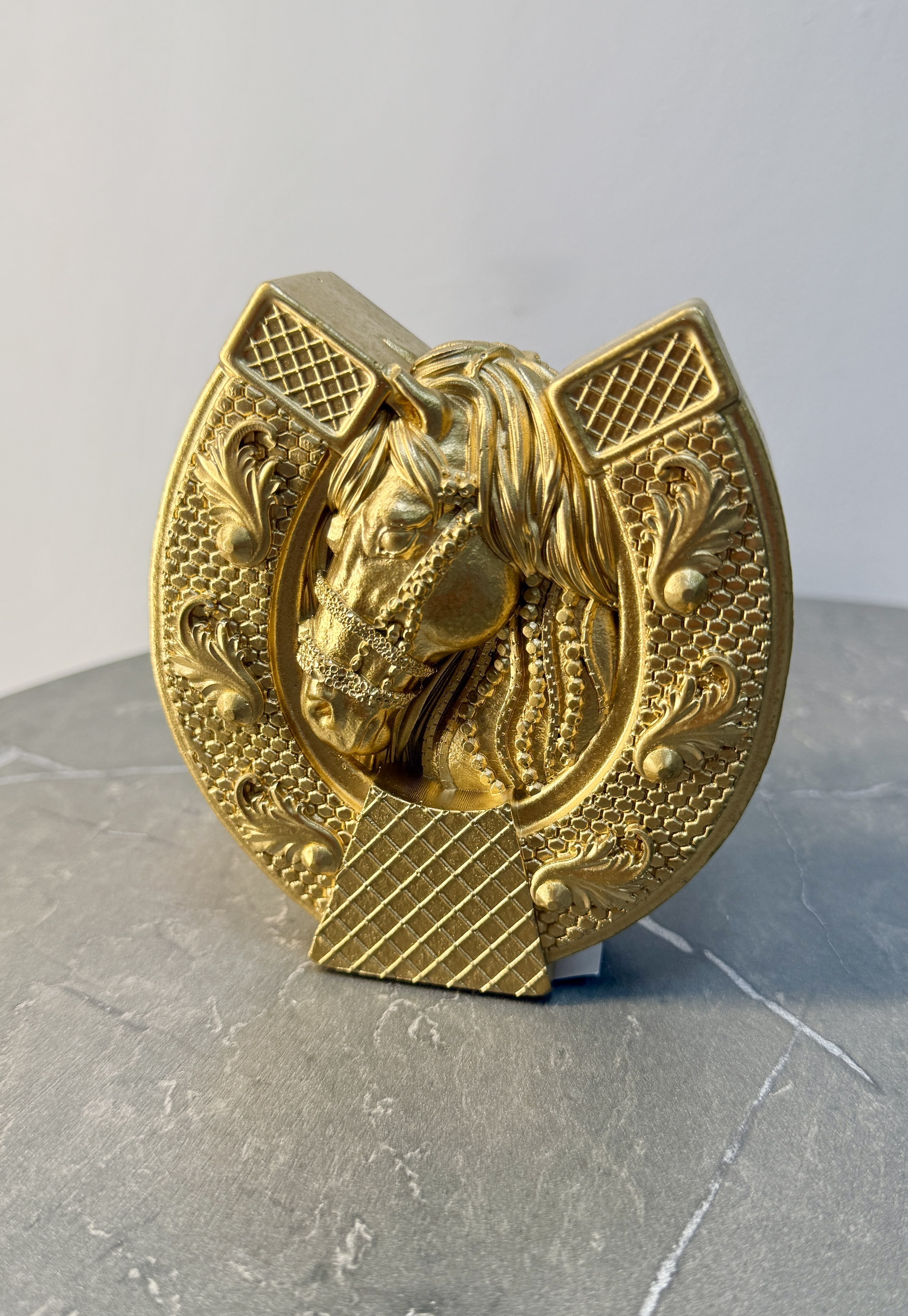 Подкова 2026 золото