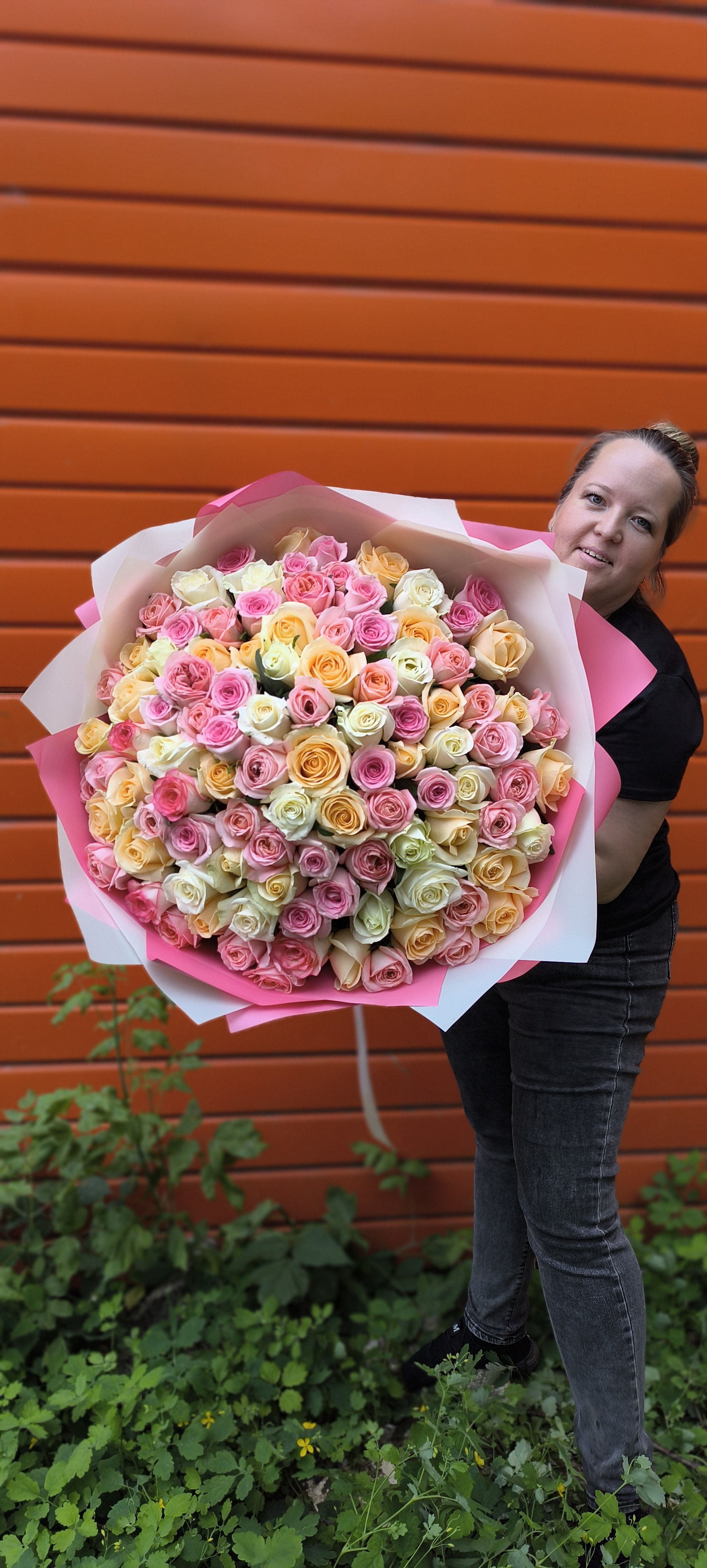 101 роза микс 