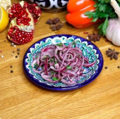 Лук маринованный