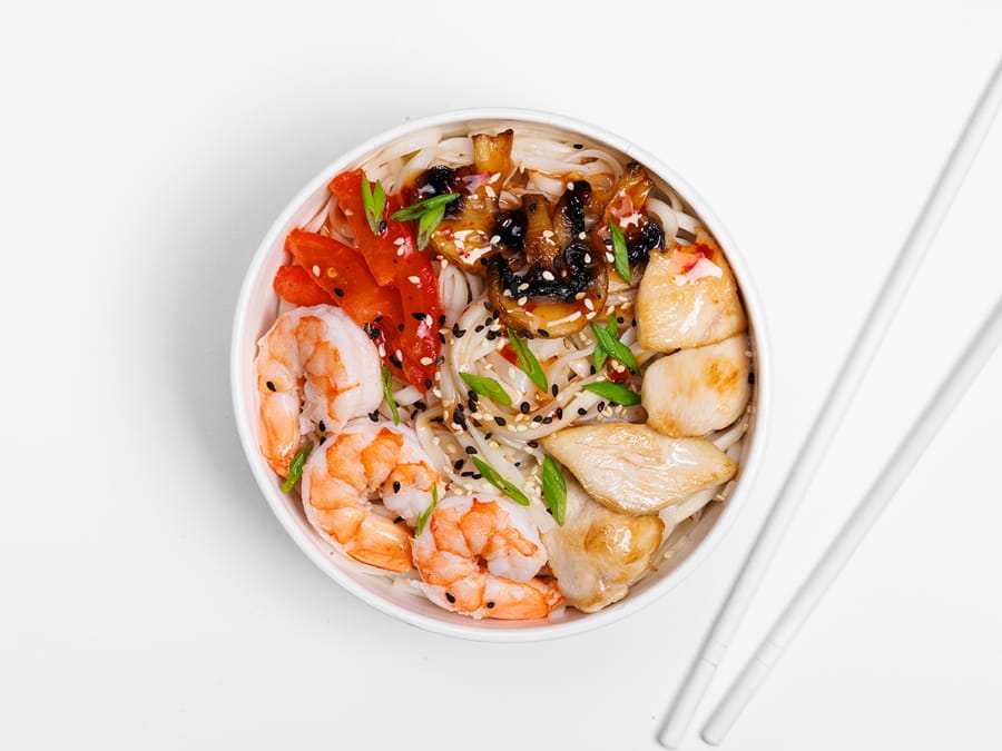 Цыпленок с креветками в соусе том ям