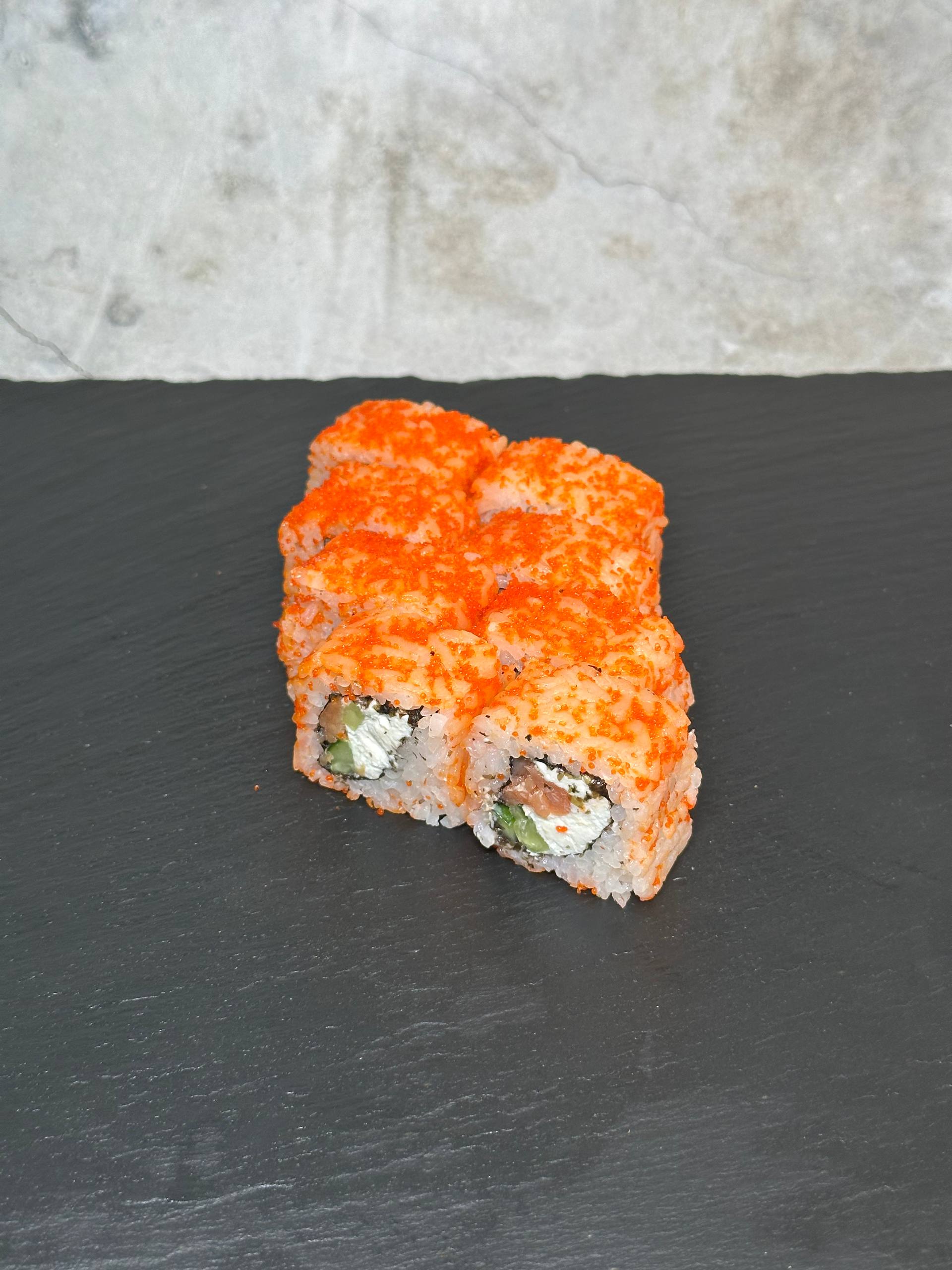 Калифорния с копченым лососем