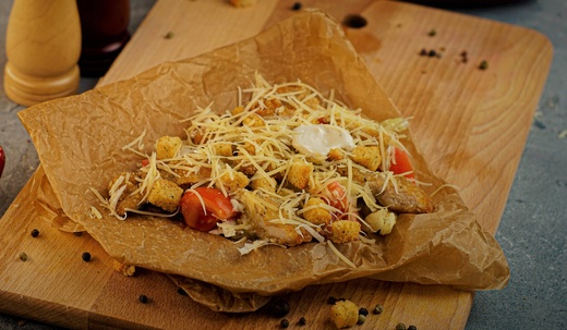 Салат Цезарь с креветками